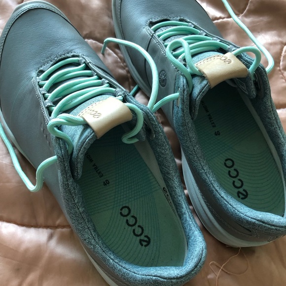 ECCO Hyrbid Golfing Women’s Sneakers 9.5W - Picture 4 of 6